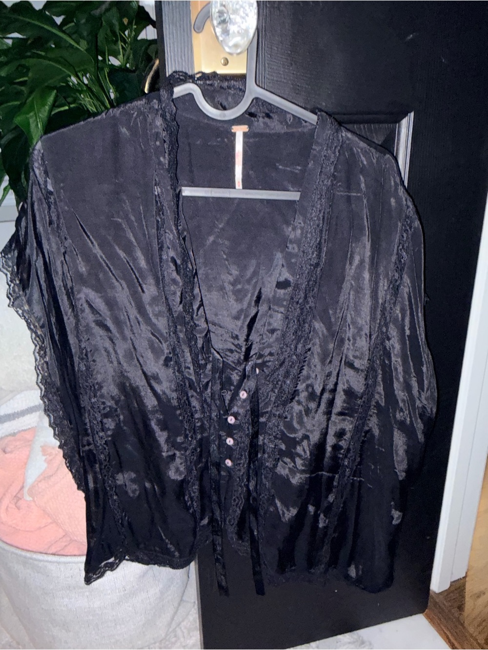 Free People Satin Lace-Trim blouse - excellent condition size M